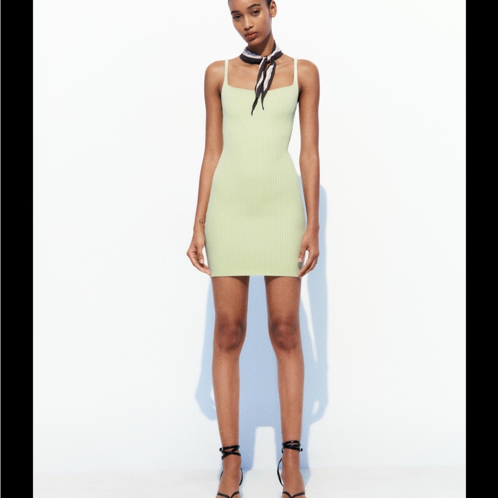 Elegant Green Ribbed Dress